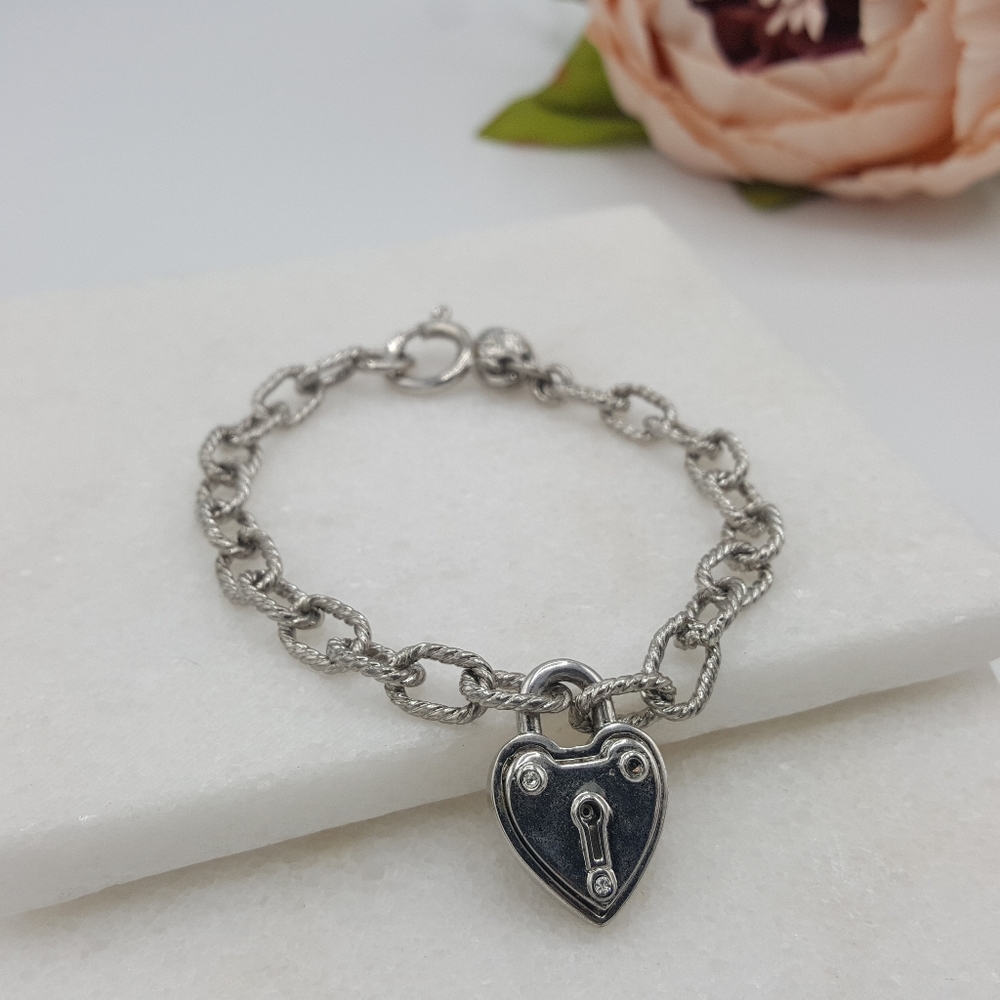 ✔️Juicy Couture Heart Lock Bracelet